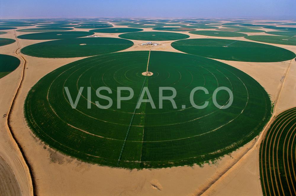 آبیاری بارانی سنتر پیوت (Center Pivot)
