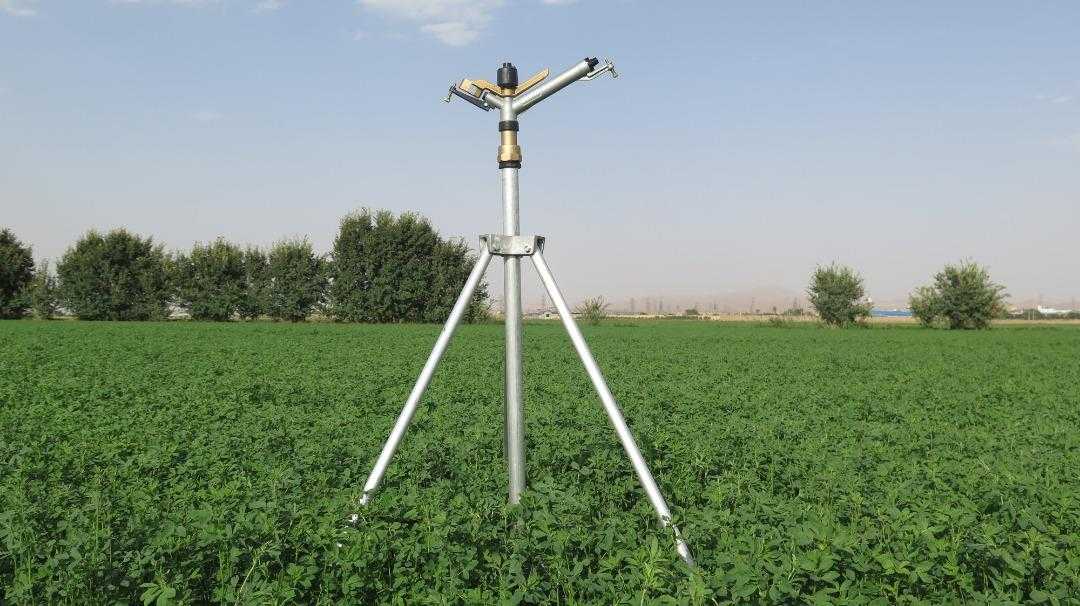 چرا باید از سه پایه آبپاش استفاده کنیم؟