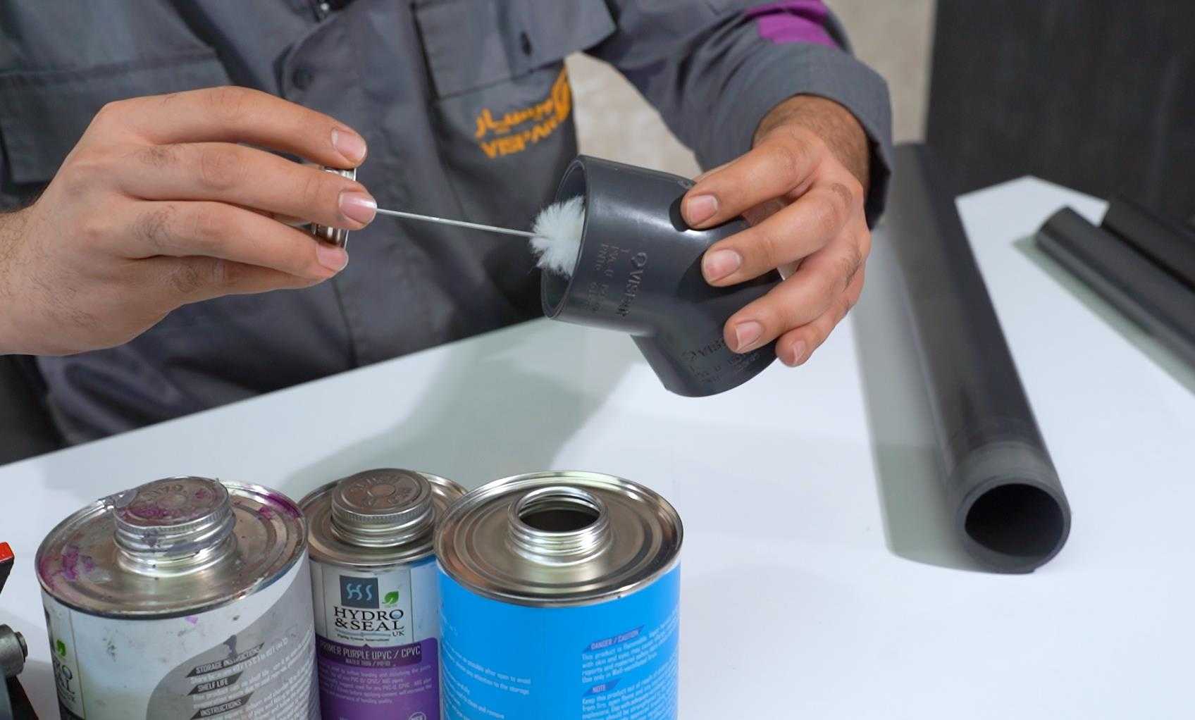 چسباندن لوله و اتصالات UPVC استخر