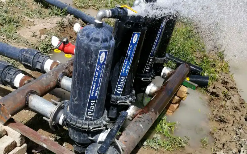 انواع تجهیزات تصفیه آب در سیستم آبیاری قطره ای