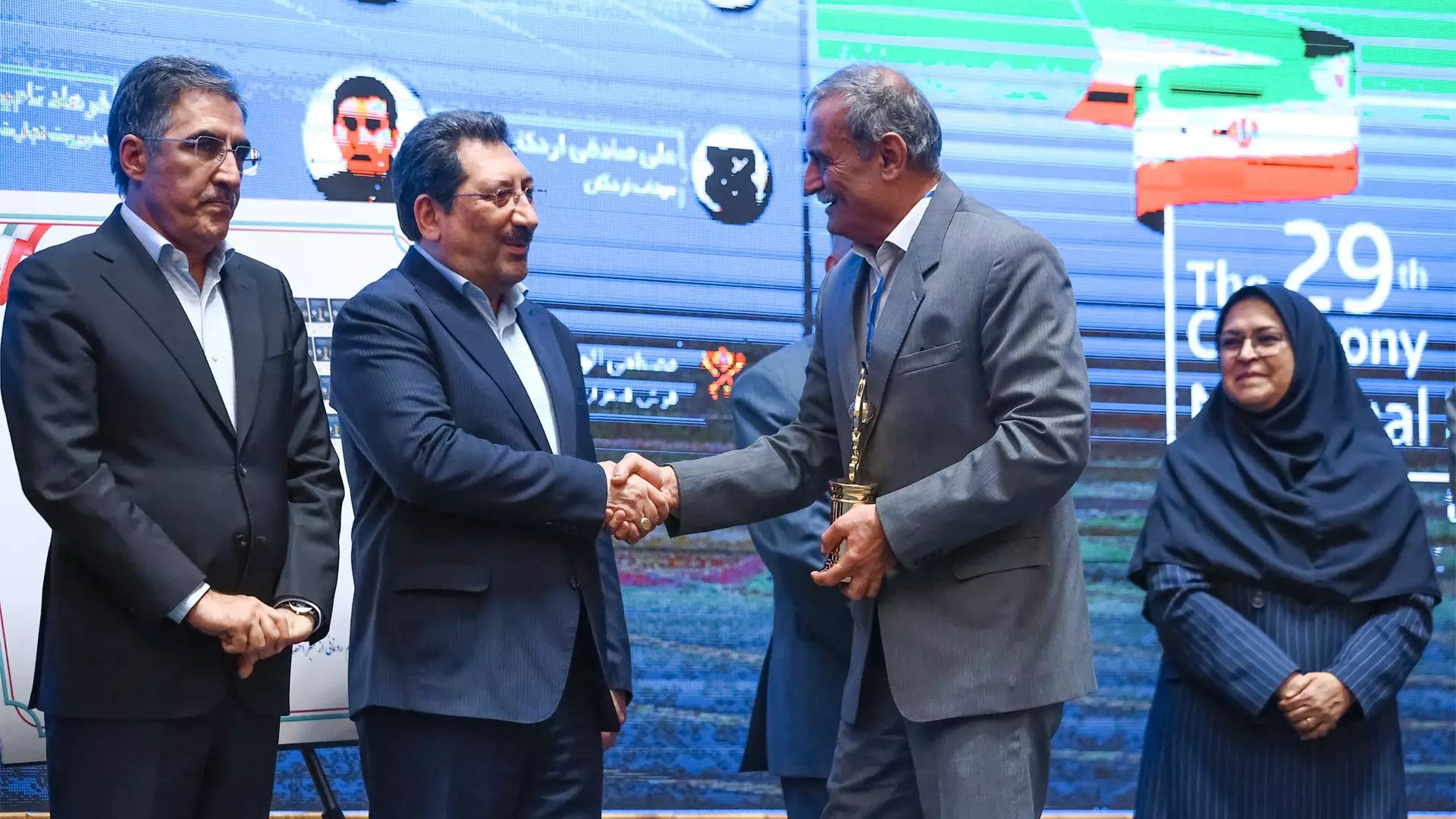 ویسپار، صادرکننده ممتاز ملی 1404 شد.