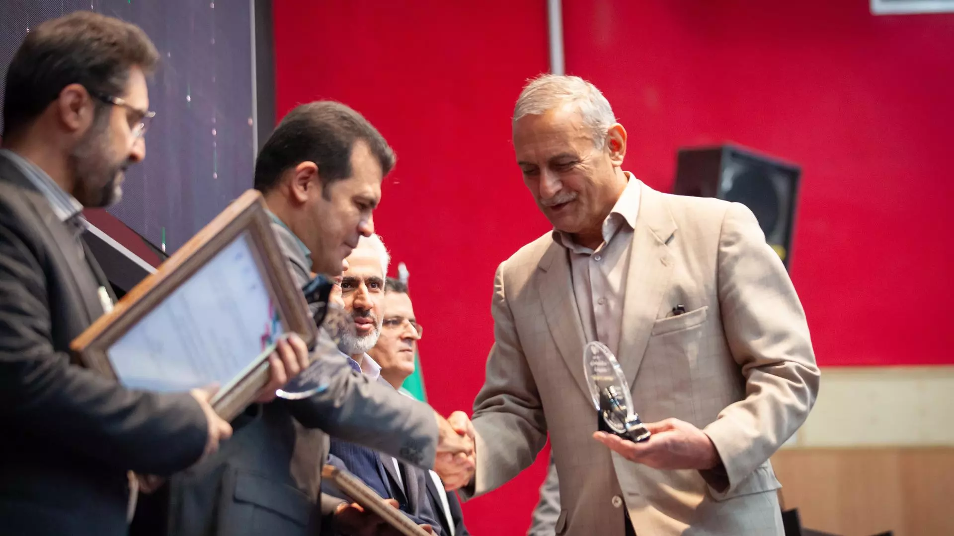 صادرکننده برتر نانو