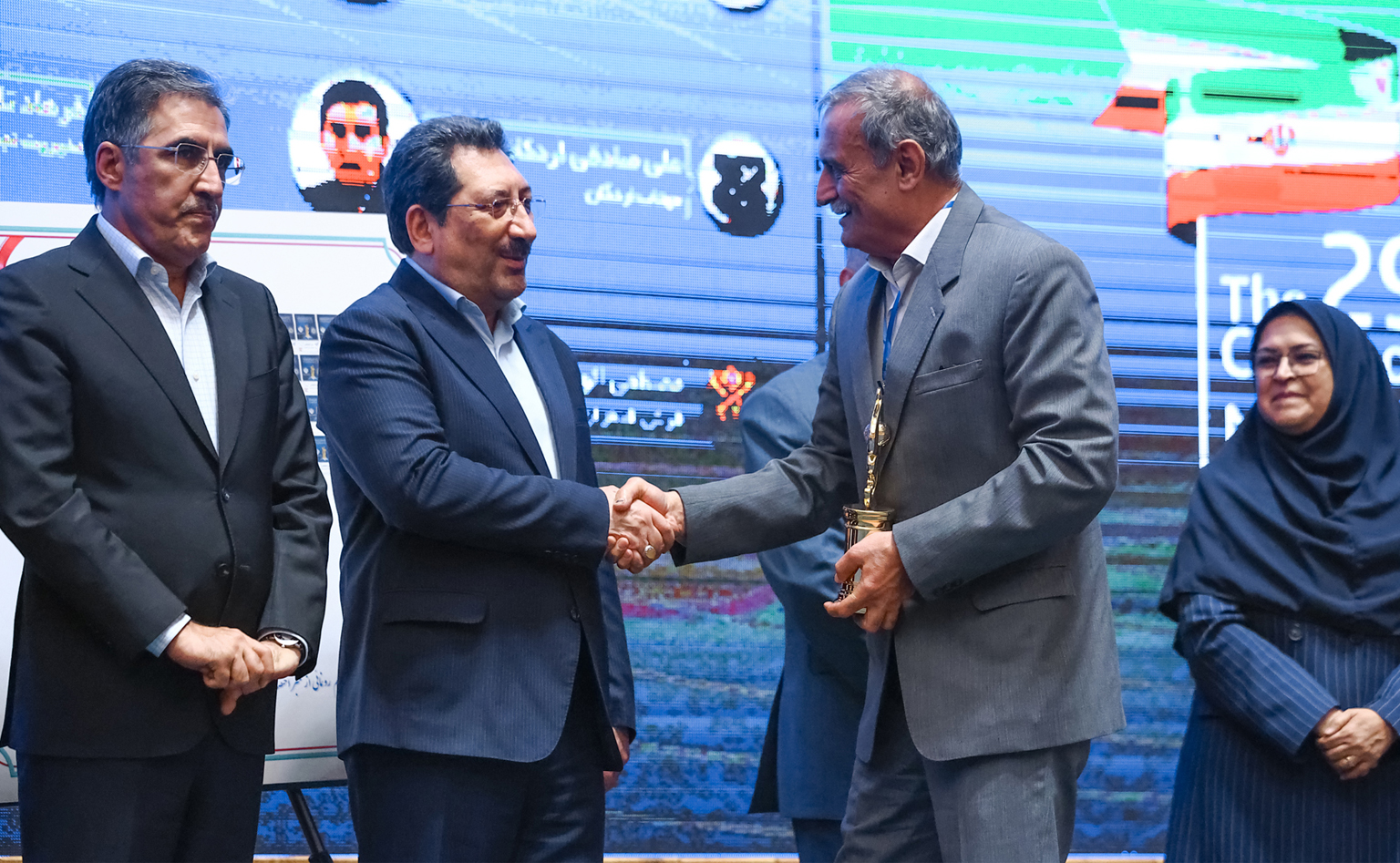 تقدیر رئیس جمهور از ویسپار به عنوان صادرکننده ممتاز ملی 1404